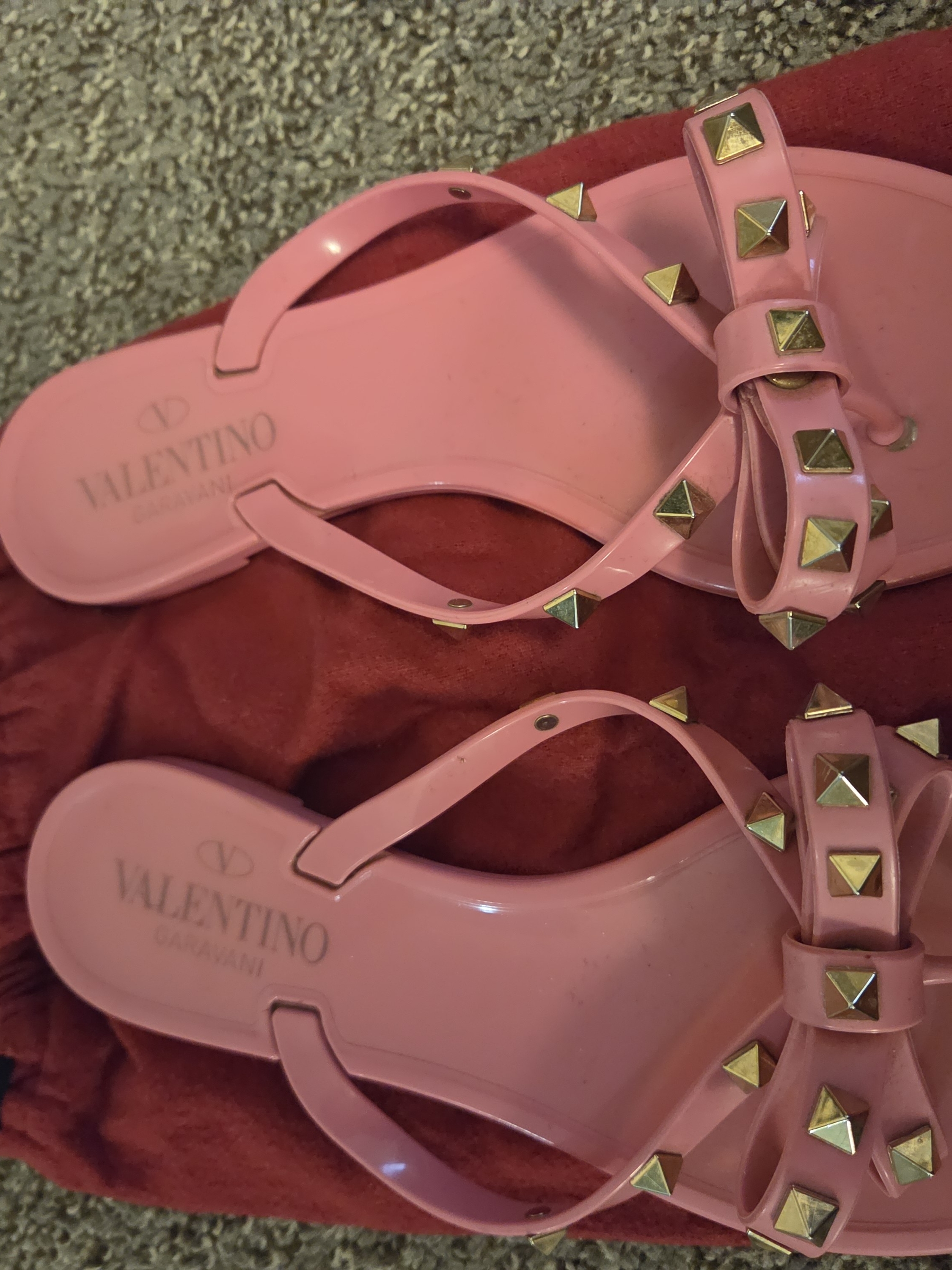 Valentino Garavani Pink Rockstud Bow Flip Flop Sandals